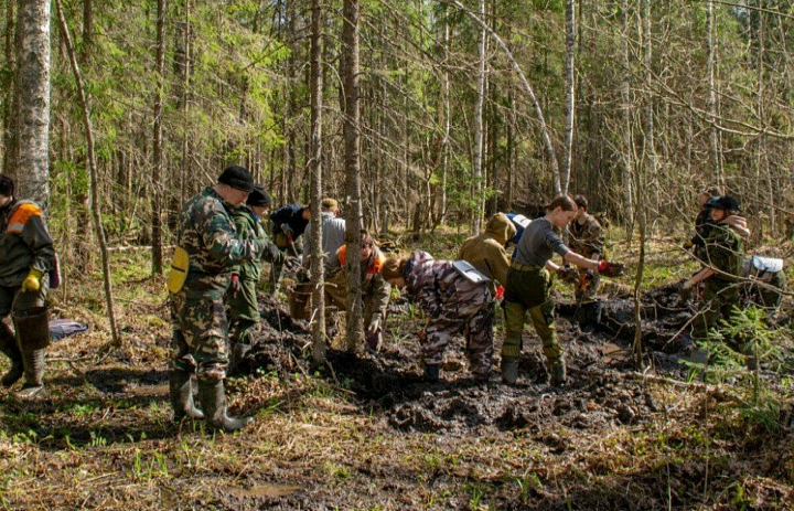 Керченские поисковики обнаружили останки 13 без вести пропавших бойцов Красной армии