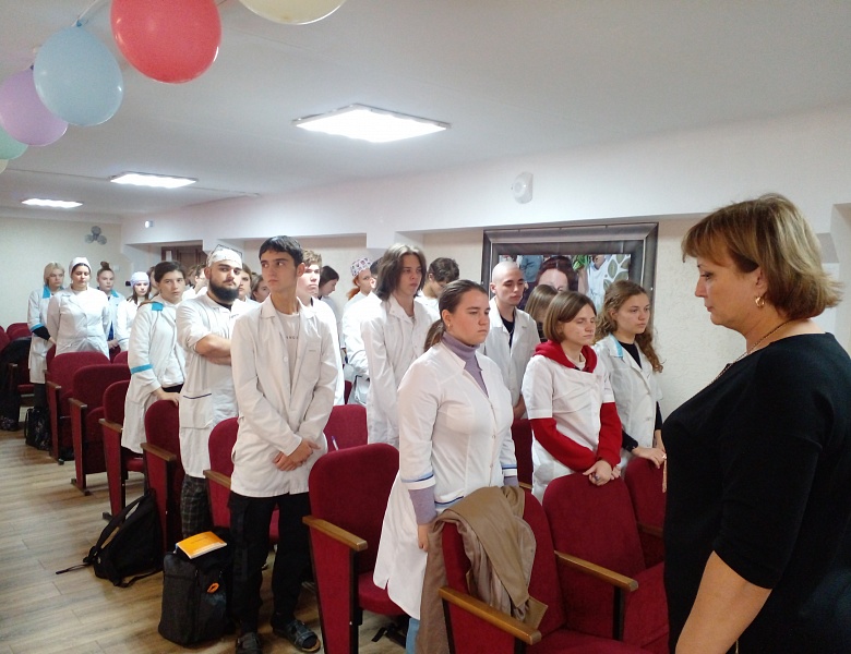 День памяти в Керченском медколледже